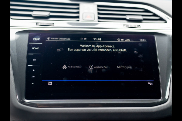 Volkswagen Tiguan 1.4 TSI eHybrid R-Line Business+ | Trekhaak wegkl. | Head Up | Keyless | Side Assist | Elk. A-klep | Prijs Rijklaar!! Volkswagen Tiguan 1.4 TSI eHybrid R-Line Business+ | Trekhaak wegkl. | Head Up | Keyless | Side Assist | Elk. A-klep | Prijs Rijklaar!!