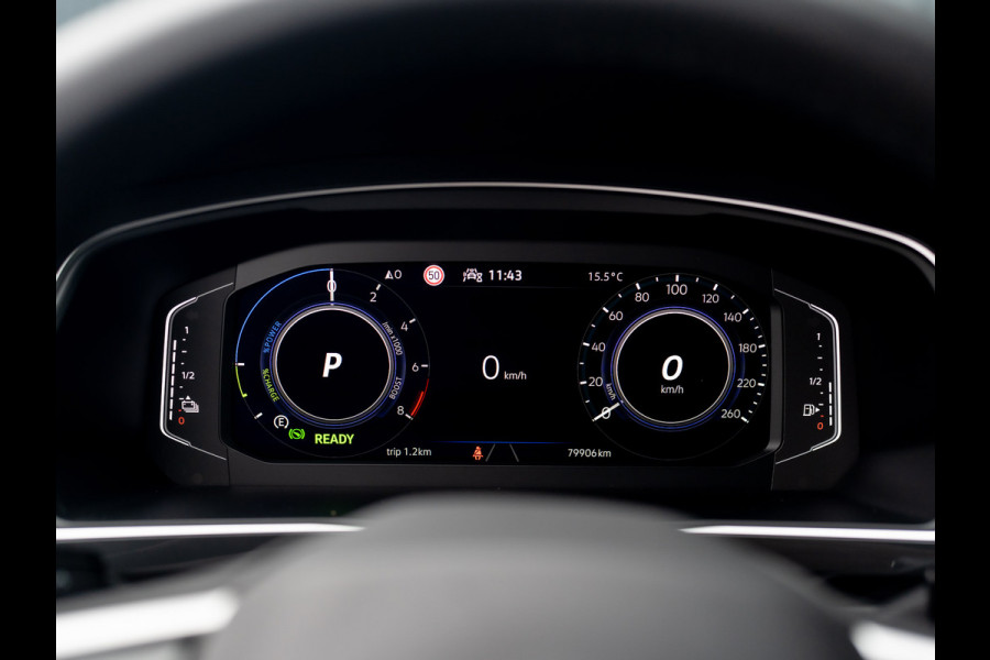 Volkswagen Tiguan 1.4 TSI eHybrid R-Line Business+ | Trekhaak wegkl. | Head Up | Keyless | Side Assist | Elk. A-klep | Prijs Rijklaar!! Volkswagen Tiguan 1.4 TSI eHybrid R-Line Business+ | Trekhaak wegkl. | Head Up | Keyless | Side Assist | Elk. A-klep | Prijs Rijklaar!!