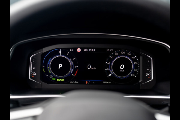 Volkswagen Tiguan 1.4 TSI eHybrid R-Line Business+ | Trekhaak wegkl. | Head Up | Keyless | Side Assist | Elk. A-klep | Prijs Rijklaar!! Volkswagen Tiguan 1.4 TSI eHybrid R-Line Business+ | Trekhaak wegkl. | Head Up | Keyless | Side Assist | Elk. A-klep | Prijs Rijklaar!!