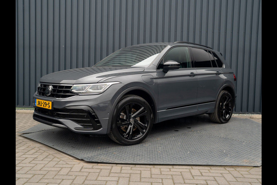 Volkswagen Tiguan 1.4 TSI eHybrid R-Line Business+ | Trekhaak wegkl. | Head Up | Keyless | Side Assist | Elk. A-klep | Prijs Rijklaar!! Volkswagen Tiguan 1.4 TSI eHybrid R-Line Business+ | Trekhaak wegkl. | Head Up | Keyless | Side Assist | Elk. A-klep | Prijs Rijklaar!!