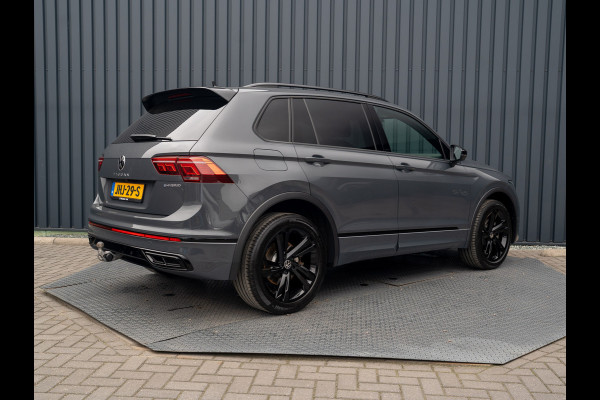 Volkswagen Tiguan 1.4 TSI eHybrid R-Line Business+ | Trekhaak wegkl. | Head Up | Keyless | Side Assist | Elk. A-klep | Prijs Rijklaar!! Volkswagen Tiguan 1.4 TSI eHybrid R-Line Business+ | Trekhaak wegkl. | Head Up | Keyless | Side Assist | Elk. A-klep | Prijs Rijklaar!!