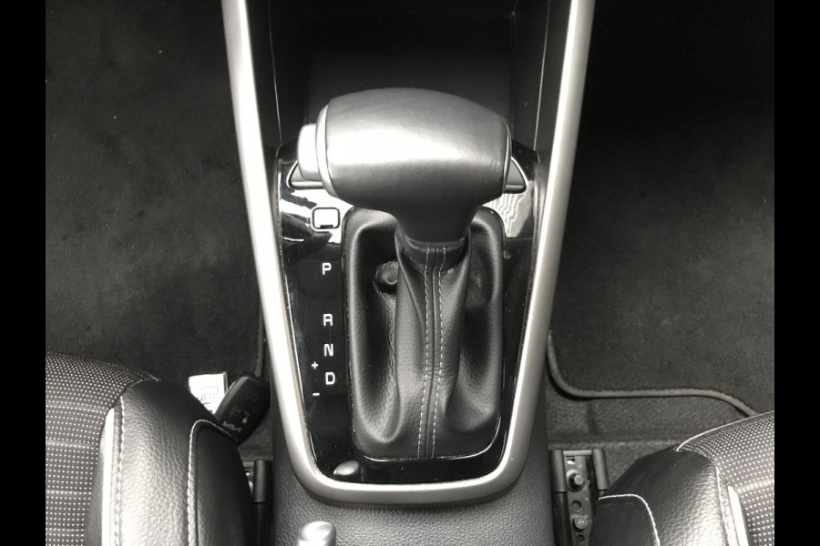 Kia Stonic 1.0 T-GDi MHEV GT-Line Automaat 7 JAAR GARANTIE Kia Stonic 1.0 T-GDi MHEV GT-Line Automaat 7 JAAR GARANTIE