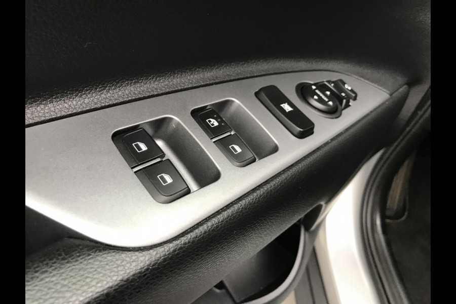 Kia Stonic 1.0 T-GDi MHEV GT-Line Automaat 7 JAAR GARANTIE Kia Stonic 1.0 T-GDi MHEV GT-Line Automaat 7 JAAR GARANTIE
