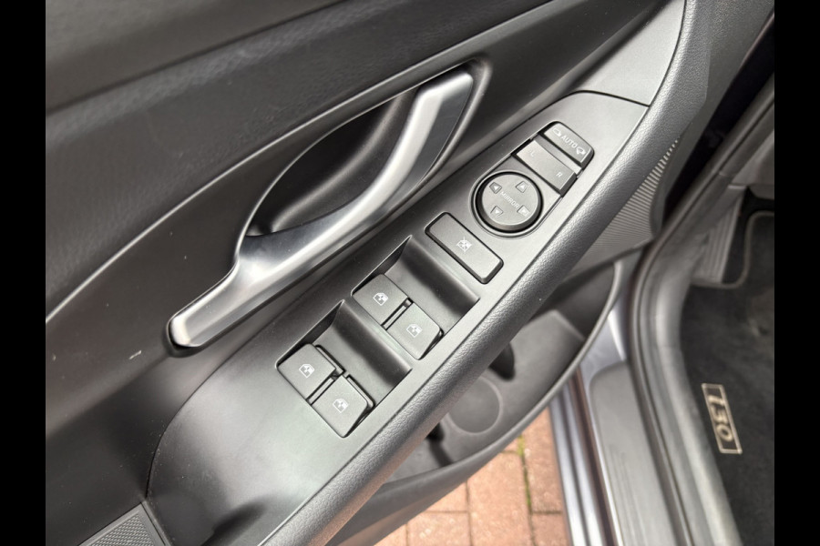 Hyundai i30 Wagon 1.0 T-GDi 120pk Comfort CAMERA/CARPLAY/NAVI/CLIMA/CRUISE/PDC
