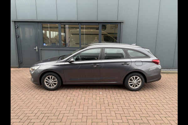Hyundai i30 Wagon 1.0 T-GDi 120pk Comfort CAMERA/CARPLAY/NAVI/CLIMA/CRUISE/PDC