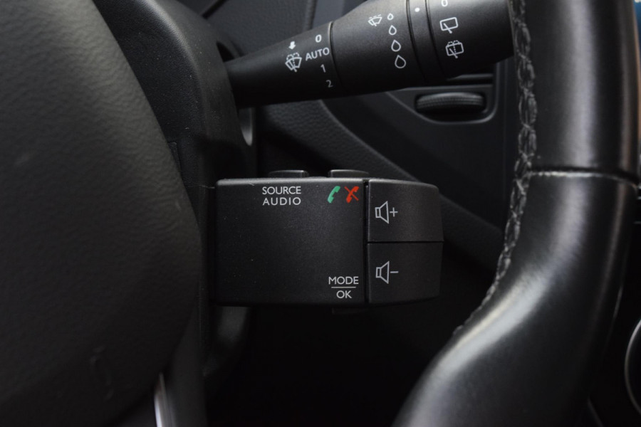 Renault Captur 1.3 TCe Intens|Camera|Android Auto|Automaat Renault Captur 1.3 TCe Intens|Camera|Android Auto|Automaat