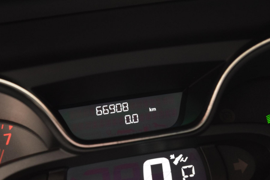 Renault Captur 1.3 TCe Intens|Camera|Android Auto|Automaat Renault Captur 1.3 TCe Intens|Camera|Android Auto|Automaat