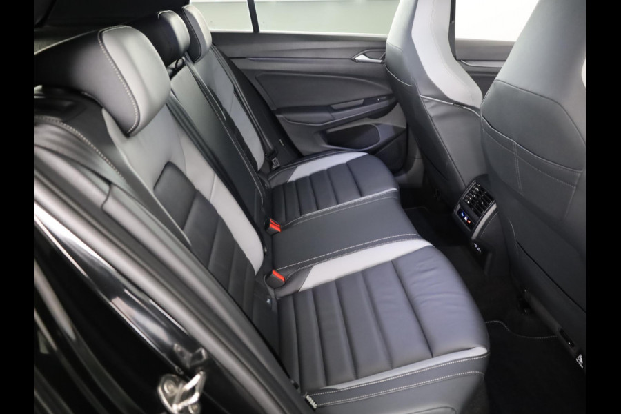 Volkswagen Golf 1.5 eHybrid GTE 272 pk Automaat (DSG) | Private lease vanaf € 782,- pm | Sportpakket | Panoramadak | Lederen bekleding | Elektr. trekhaak | Parkeersensoren | Blackstyle | Stoelverwarming |