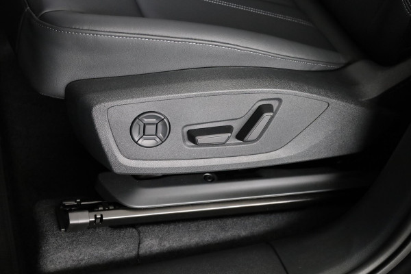 Audi Q6 Sportback e-tron Advanced edition 83 kWh 252pk | Panoramadak | Lederen bekleding | Luchtvering | 21 inch Lichtmetalen velgen
