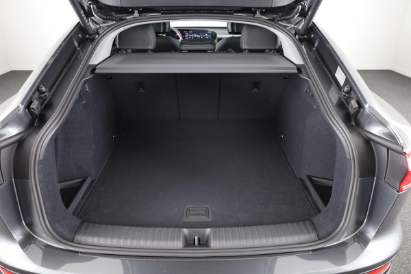 Audi Q6 Sportback e-tron Advanced edition 83 kWh 252pk | Panoramadak | Lederen bekleding | Luchtvering | 21 inch Lichtmetalen velgen
