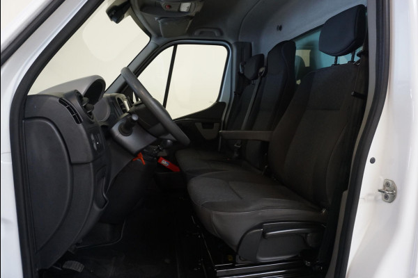 Opel Movano 2.3 Turbo 145pL3H1 Bakwagen Meubelbak met Laadklep | Navigatie | Airco | Cruise control | Zijdeur Opel Movano 2.3 Turbo 145pL3H1 Bakwagen Meubelbak met Laadklep | Navigatie | Airco | Cruise control | Zijdeur