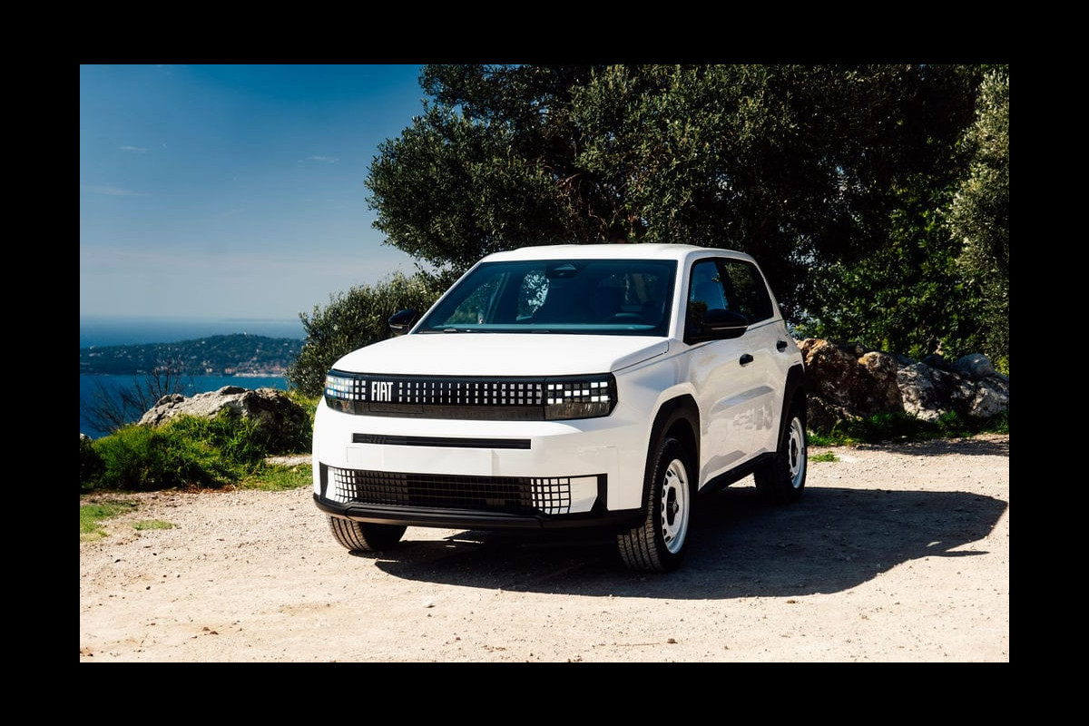 Fiat Grande Panda RED 7.4 kW 44kWh | Wordt verwacht | Let op: Voorbeeldfoto! Fiat Grande Panda RED 7.4 kW 44kWh | Wordt verwacht | Let op: Voorbeeldfoto!