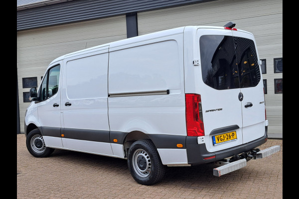 Mercedes-Benz Sprinter 316 CDI Euro 6 Automaat L2H1 - 2x Schuifdr. - 3,5t KG Trekhaak Mercedes-Benz Sprinter 316 CDI Euro 6 Automaat L2H1 - 2x Schuifdr. - 3,5t KG Trekhaak