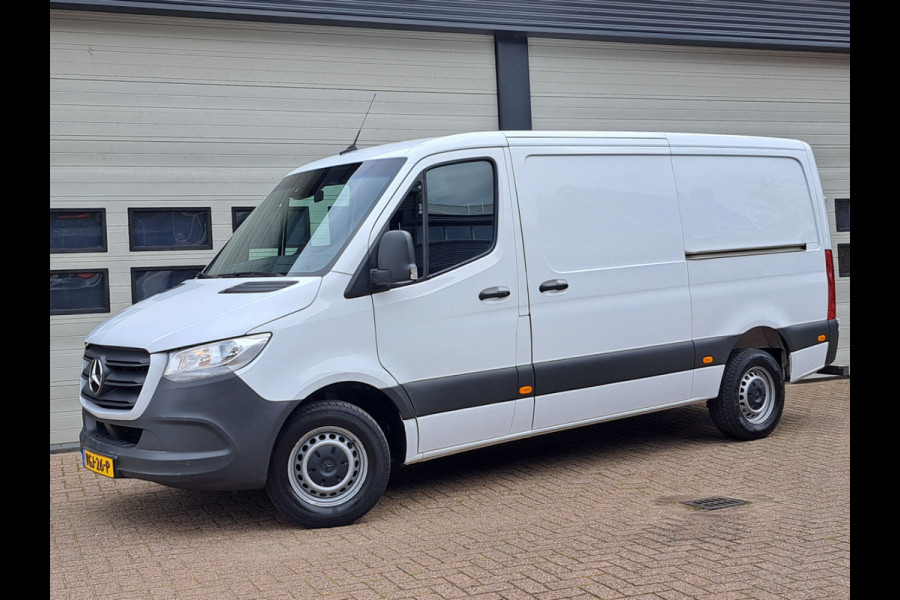Mercedes-Benz Sprinter 316 CDI Euro 6 Automaat L2H1 - 2x Schuifdr. - 3,5t KG Trekhaak Mercedes-Benz Sprinter 316 CDI Euro 6 Automaat L2H1 - 2x Schuifdr. - 3,5t KG Trekhaak
