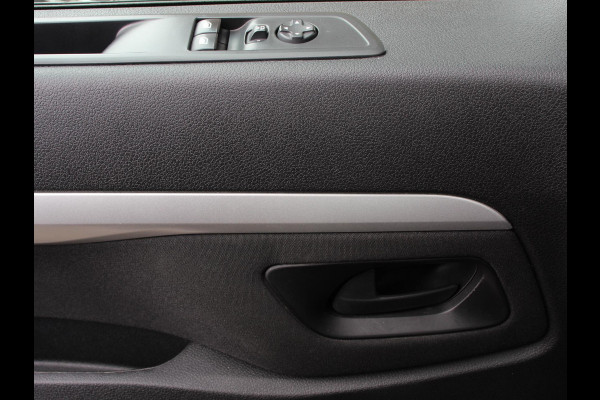 Opel Vivaro-e L3 75 kWh Automaat 6-Persoons Dubbele Cabine Lang | Navigatie | Airco | 2 x Schuifdeur | Lichtmetalen velgen| Cruise Control | Side Bars | Bumpers in kleur
