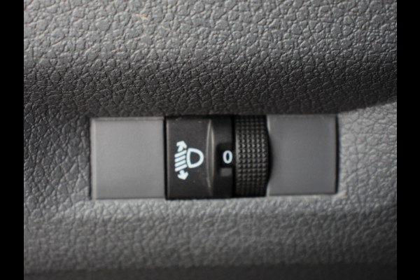 Opel Vivaro-e L3 75 kWh Automaat 6-Persoons Dubbele Cabine Lang | Navigatie | Airco | 2 x Schuifdeur | Lichtmetalen velgen| Cruise Control | Side Bars | Bumpers in kleur