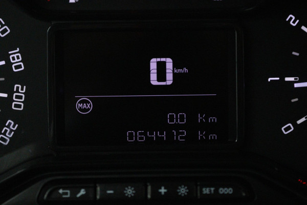 Citroën C3 1.2 PureTech S&S Feel Edition (TREKHAAK, LANE-ASSSIST, NAVIGATIE, CARPLAY, PARKEERSENSOREN, CRUISE CONTROL)