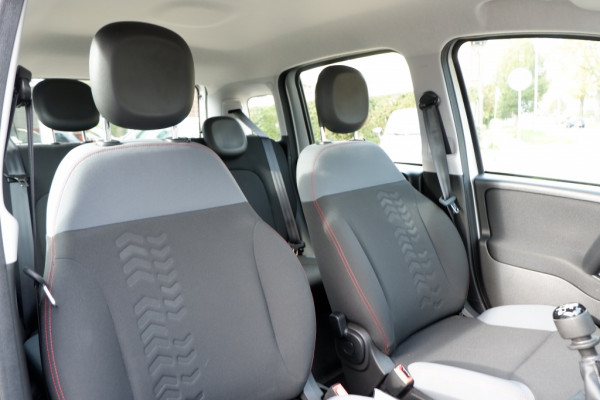Fiat Panda 1.0 Hybrid Easy / INCL. 12 Maanden BOVAG / 1e Eigenaar
