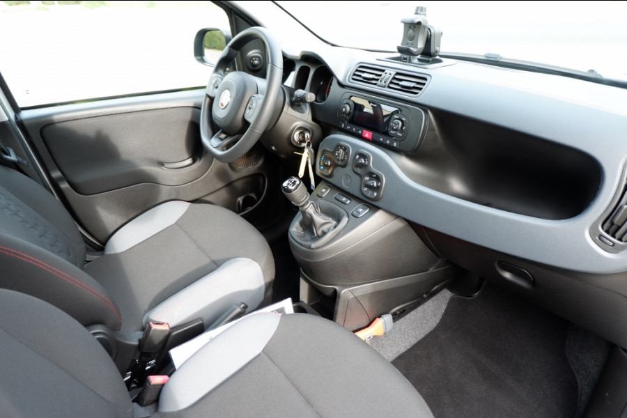Fiat Panda 1.0 Hybrid Easy / INCL. 12 Maanden BOVAG / 1e Eigenaar