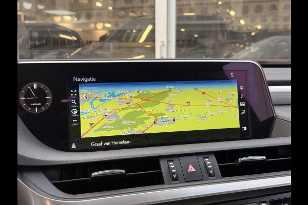 Lexus ES 300h F Sport Line | Eerste eigenaar, Schuifdak, Memory, Stoel + Stuurverwarming, 19 inch, LED, Apple CarPlay/Android auto