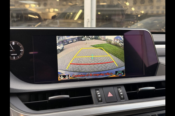 Lexus ES 300h F Sport Line | Eerste eigenaar, Schuifdak, Memory, Stoel + Stuurverwarming, 19 inch, LED, Apple CarPlay/Android auto