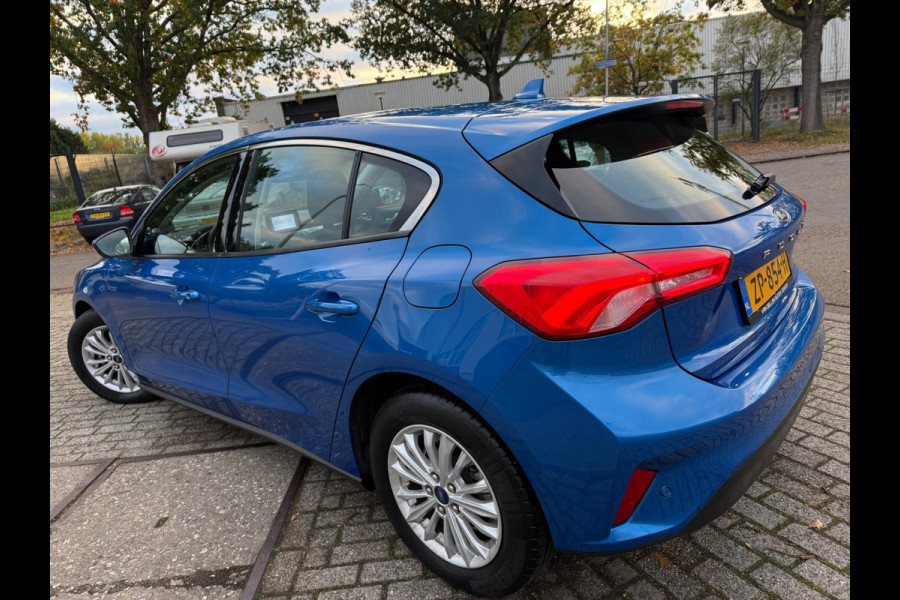 Ford Focus 1.0 EcoBoost Titanium Business AUTOMAAT 125PK LAGE KM STAND 2019 Ford Focus 1.0 EcoBoost Titanium Business AUTOMAAT 125PK LAGE KM STAND 2019