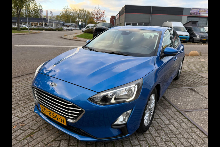 Ford Focus 1.0 EcoBoost Titanium Business AUTOMAAT 125PK LAGE KM STAND 2019 Ford Focus 1.0 EcoBoost Titanium Business AUTOMAAT 125PK LAGE KM STAND 2019