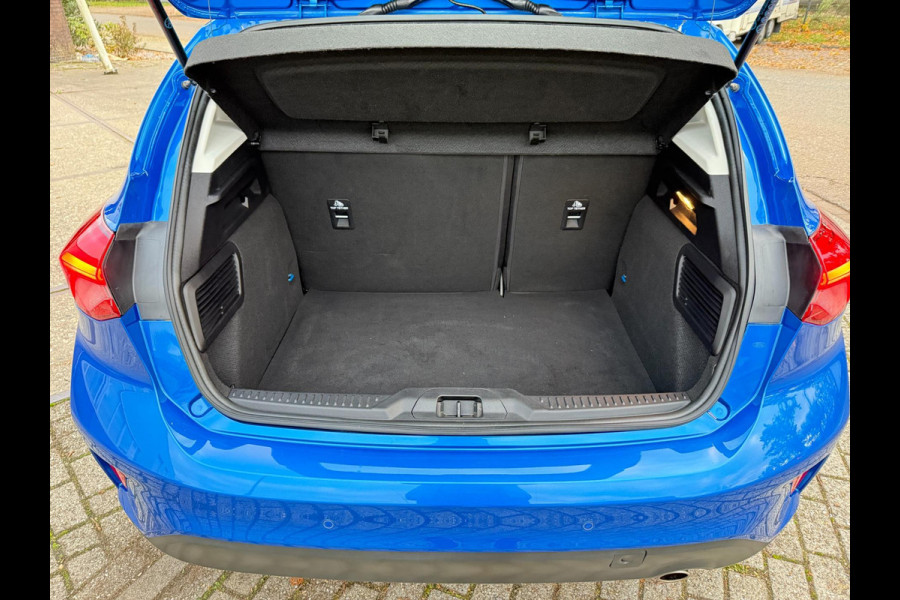 Ford Focus 1.0 EcoBoost Titanium Business AUTOMAAT 125PK LAGE KM STAND 2019 Ford Focus 1.0 EcoBoost Titanium Business AUTOMAAT 125PK LAGE KM STAND 2019
