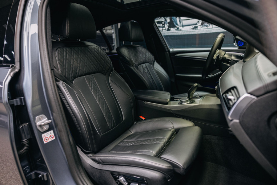 BMW 5 Serie 540i High Executive Edition | Pano | Head-Up | M-Sportpakket | Dealer Onderhouden | BMW 5 Serie 540i High Executive Edition | Pano | Head-Up | M-Sportpakket | Dealer Onderhouden |