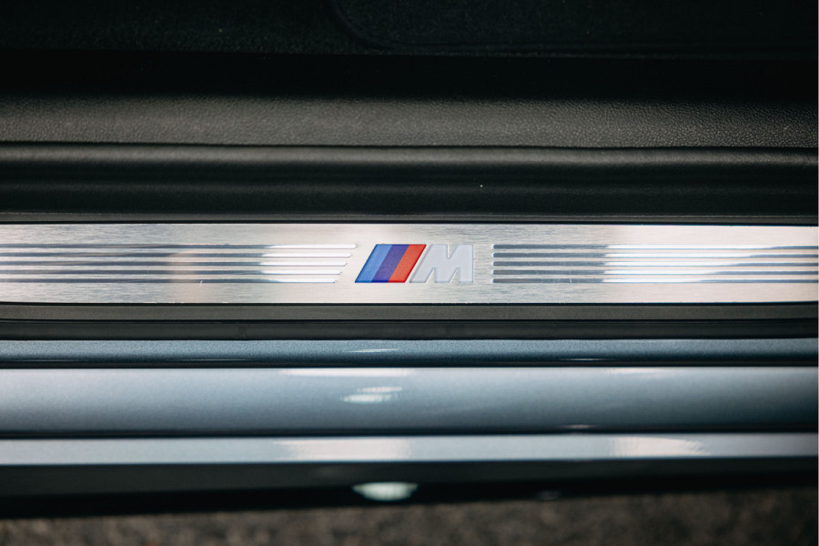 BMW 5 Serie 540i High Executive Edition | Pano | Head-Up | M-Sportpakket | Dealer Onderhouden | BMW 5 Serie 540i High Executive Edition | Pano | Head-Up | M-Sportpakket | Dealer Onderhouden |