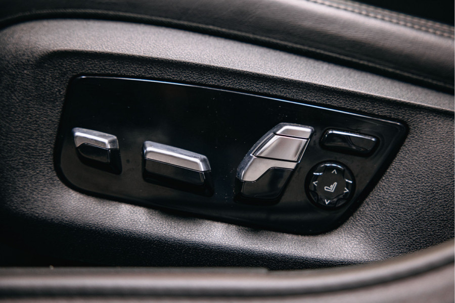 BMW 5 Serie 540i High Executive Edition | Pano | Head-Up | M-Sportpakket | Dealer Onderhouden | BMW 5 Serie 540i High Executive Edition | Pano | Head-Up | M-Sportpakket | Dealer Onderhouden |