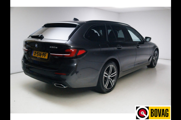 BMW 5 Serie Touring 530e xDrive M-Sport 293 PK | Laser Led | Leder | Camera | All season | Head-up | Elec. klep PDC V+A, Driving assistant, Adaptive Cruise, Displaysleutel