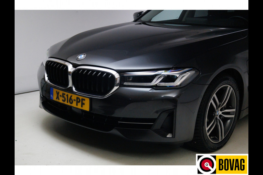 BMW 5 Serie Touring 530e xDrive M-Sport 293 PK | Laser Led | Leder | Camera | All season | Head-up | Elec. klep PDC V+A, Driving assistant, Adaptive Cruise, Displaysleutel