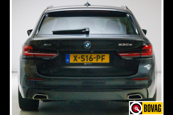 BMW 5 Serie Touring 530e xDrive M-Sport 293 PK | Laser Led | Leder | Camera | All season | Head-up | Elec. klep PDC V+A, Driving assistant, Adaptive Cruise, Displaysleutel