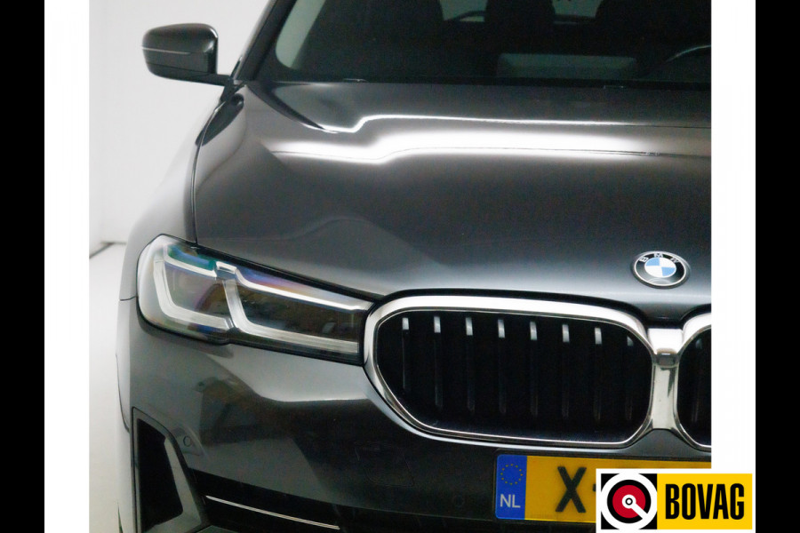 BMW 5 Serie Touring 530e xDrive M-Sport 293 PK | Laser Led | Leder | Camera | All season | Head-up | Elec. klep PDC V+A, Driving assistant, Adaptive Cruise, Displaysleutel