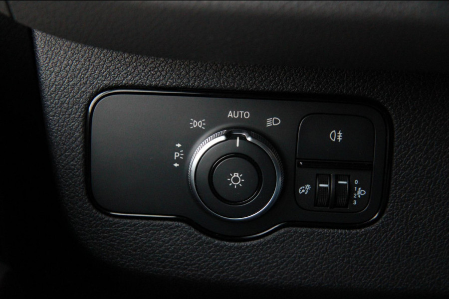 Mercedes-Benz Sprinter 2.2 CDI Automaat 143PK L2H2 / Camera / Navi / App connect / multi stuur Mercedes-Benz Sprinter 2.2 CDI Automaat 143PK L2H2 / Camera / Navi / App connect / multi stuur
