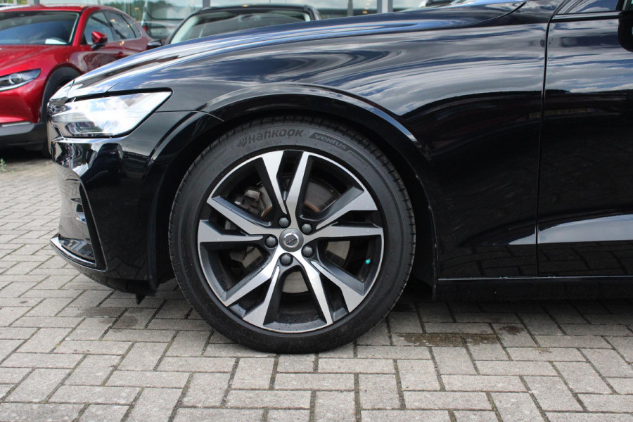 Volvo S60 2.0 B3 R-Design | Wegklapbare Trekhaak | Lederen Stoelbekleding | Climate Control | Cruise Control | Achteruitrijcamera | Volvo S60 2.0 B3 R-Design | Wegklapbare Trekhaak | Lederen Stoelbekleding | Climate Control | Cruise Control | Achteruitrijcamera |