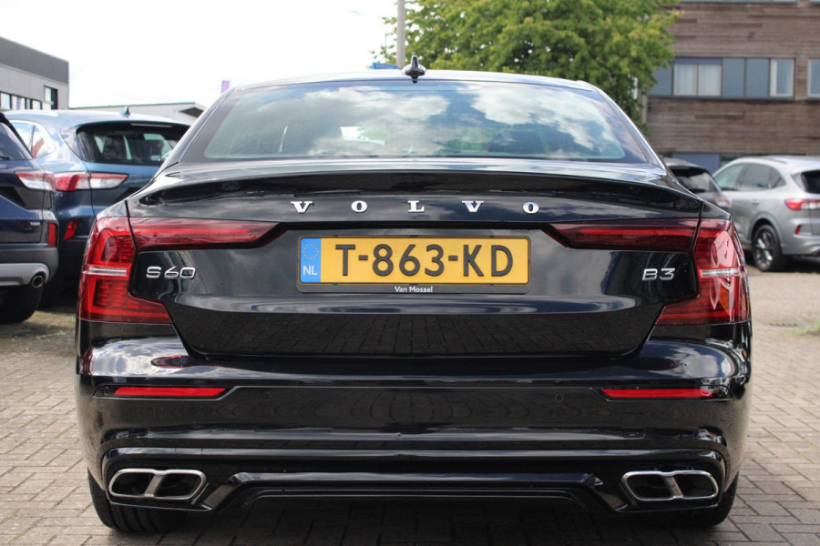 Volvo S60 2.0 B3 R-Design | Wegklapbare Trekhaak | Lederen Stoelbekleding | Climate Control | Cruise Control | Achteruitrijcamera | Volvo S60 2.0 B3 R-Design | Wegklapbare Trekhaak | Lederen Stoelbekleding | Climate Control | Cruise Control | Achteruitrijcamera |