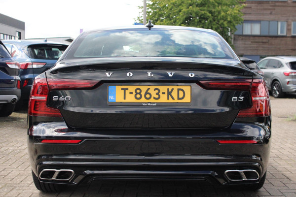 Volvo S60 2.0 B3 R-Design | Wegklapbare Trekhaak | Lederen Stoelbekleding | Climate Control | Cruise Control | Achteruitrijcamera | Volvo S60 2.0 B3 R-Design | Wegklapbare Trekhaak | Lederen Stoelbekleding | Climate Control | Cruise Control | Achteruitrijcamera |