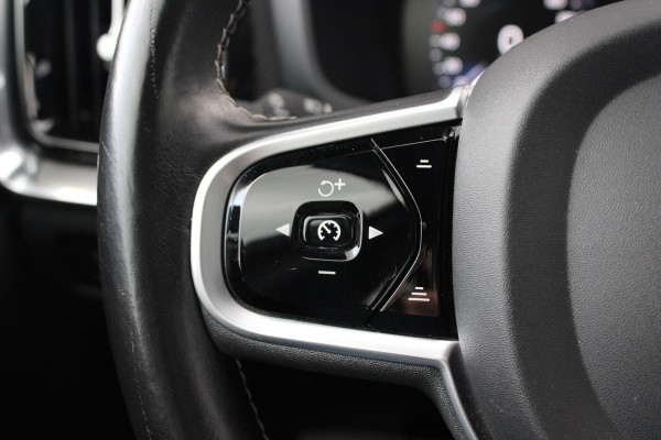 Volvo S60 2.0 B3 R-Design | Wegklapbare Trekhaak | Lederen Stoelbekleding | Climate Control | Cruise Control | Achteruitrijcamera | Volvo S60 2.0 B3 R-Design | Wegklapbare Trekhaak | Lederen Stoelbekleding | Climate Control | Cruise Control | Achteruitrijcamera |
