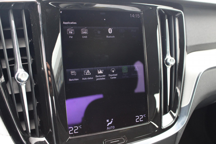 Volvo S60 2.0 B3 R-Design | Wegklapbare Trekhaak | Lederen Stoelbekleding | Climate Control | Cruise Control | Achteruitrijcamera | Volvo S60 2.0 B3 R-Design | Wegklapbare Trekhaak | Lederen Stoelbekleding | Climate Control | Cruise Control | Achteruitrijcamera |