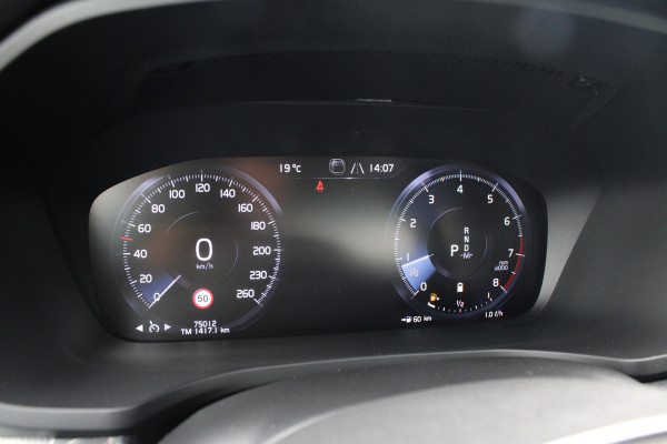 Volvo S60 2.0 B3 R-Design | Wegklapbare Trekhaak | Lederen Stoelbekleding | Climate Control | Cruise Control | Achteruitrijcamera | Volvo S60 2.0 B3 R-Design | Wegklapbare Trekhaak | Lederen Stoelbekleding | Climate Control | Cruise Control | Achteruitrijcamera |