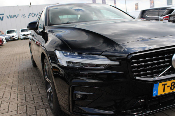 Volvo S60 2.0 B3 R-Design | Wegklapbare Trekhaak | Lederen Stoelbekleding | Climate Control | Cruise Control | Achteruitrijcamera | Volvo S60 2.0 B3 R-Design | Wegklapbare Trekhaak | Lederen Stoelbekleding | Climate Control | Cruise Control | Achteruitrijcamera |