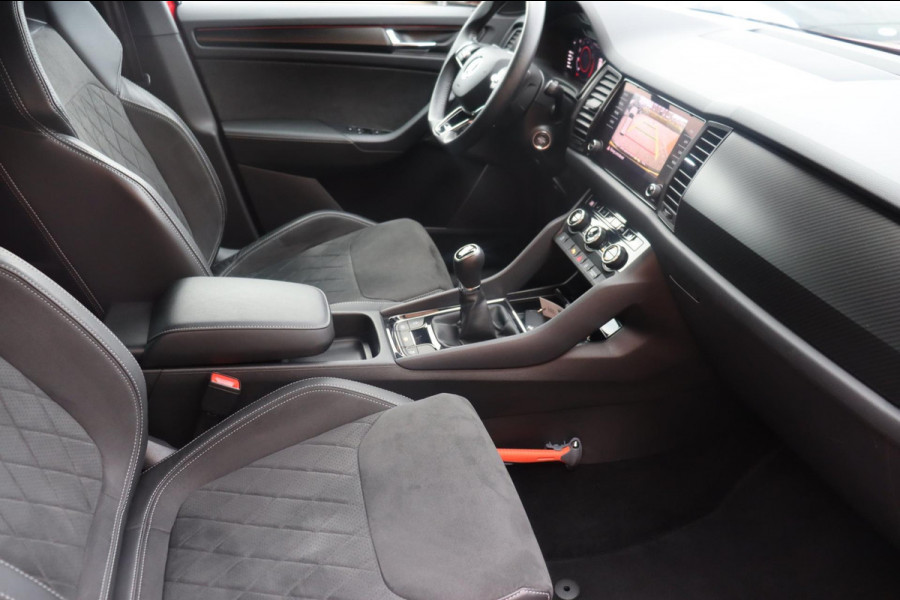 Škoda Kodiaq 1.5 TSI Sportline Business org.NL el.trekhaak camera stuur+stoelverw Škoda Kodiaq 1.5 TSI Sportline Business org.NL el.trekhaak camera stuur+stoelverw