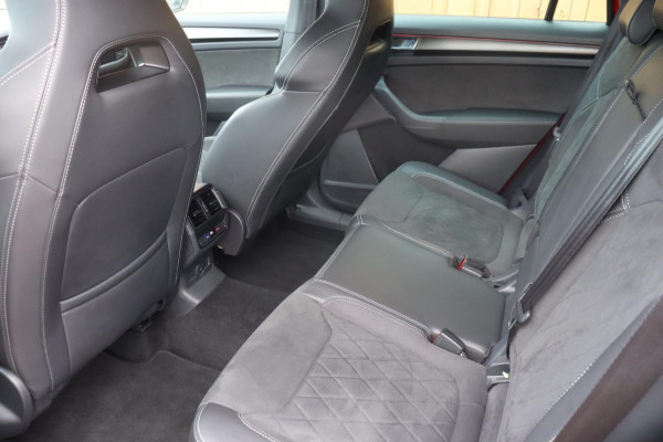 Škoda Kodiaq 1.5 TSI Sportline Business org.NL el.trekhaak camera stuur+stoelverw Škoda Kodiaq 1.5 TSI Sportline Business org.NL el.trekhaak camera stuur+stoelverw