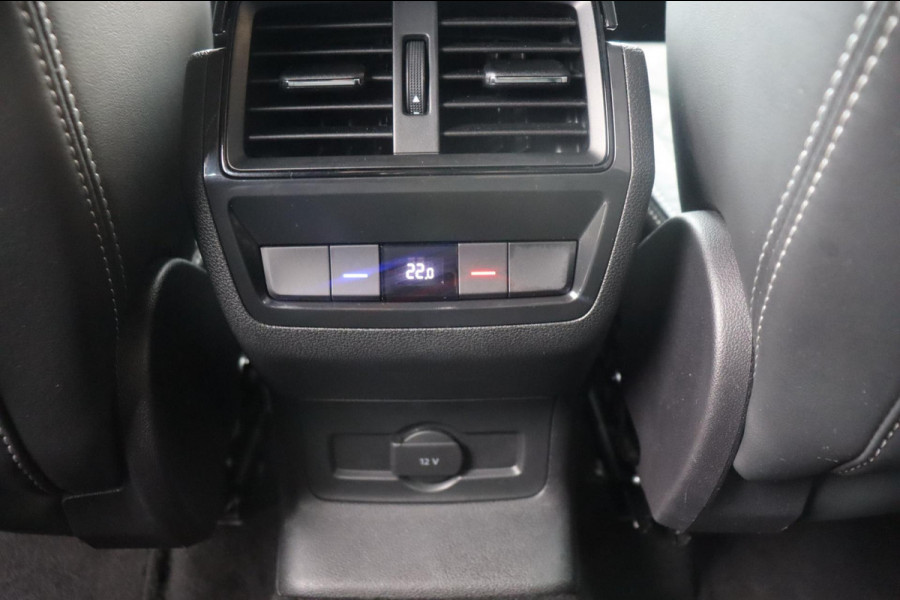 Škoda Kodiaq 1.5 TSI Sportline Business org.NL el.trekhaak camera stuur+stoelverw Škoda Kodiaq 1.5 TSI Sportline Business org.NL el.trekhaak camera stuur+stoelverw