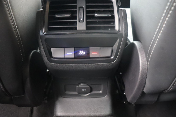 Škoda Kodiaq 1.5 TSI Sportline Business org.NL el.trekhaak camera stuur+stoelverw Škoda Kodiaq 1.5 TSI Sportline Business org.NL el.trekhaak camera stuur+stoelverw