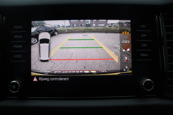 Škoda Kodiaq 1.5 TSI Sportline Business org.NL el.trekhaak camera stuur+stoelverw Škoda Kodiaq 1.5 TSI Sportline Business org.NL el.trekhaak camera stuur+stoelverw