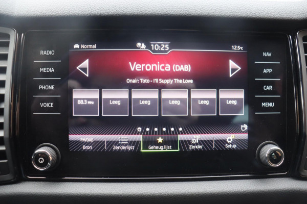 Škoda Kodiaq 1.5 TSI Sportline Business org.NL el.trekhaak camera stuur+stoelverw Škoda Kodiaq 1.5 TSI Sportline Business org.NL el.trekhaak camera stuur+stoelverw