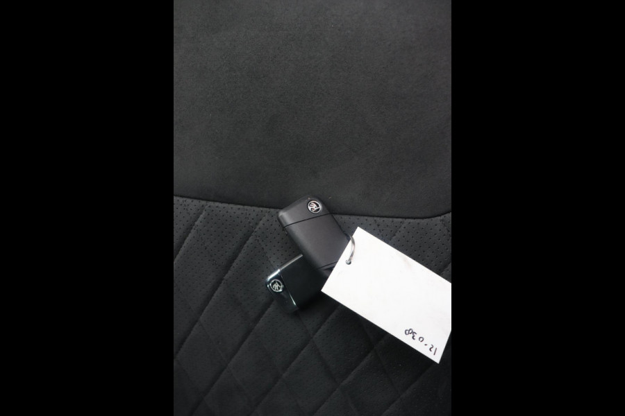 Škoda Kodiaq 1.5 TSI Sportline Business org.NL el.trekhaak camera stuur+stoelverw Škoda Kodiaq 1.5 TSI Sportline Business org.NL el.trekhaak camera stuur+stoelverw